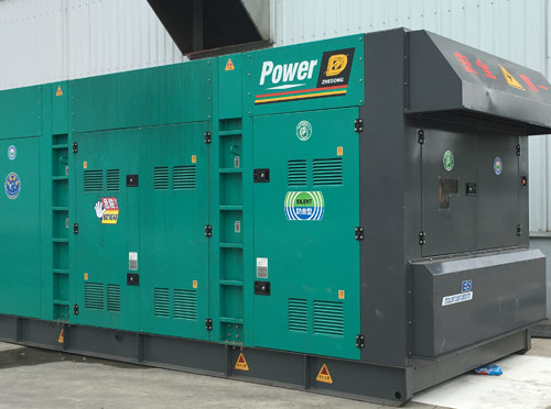 凤城升级发电机组的过程中需要注意哪些安全事项？